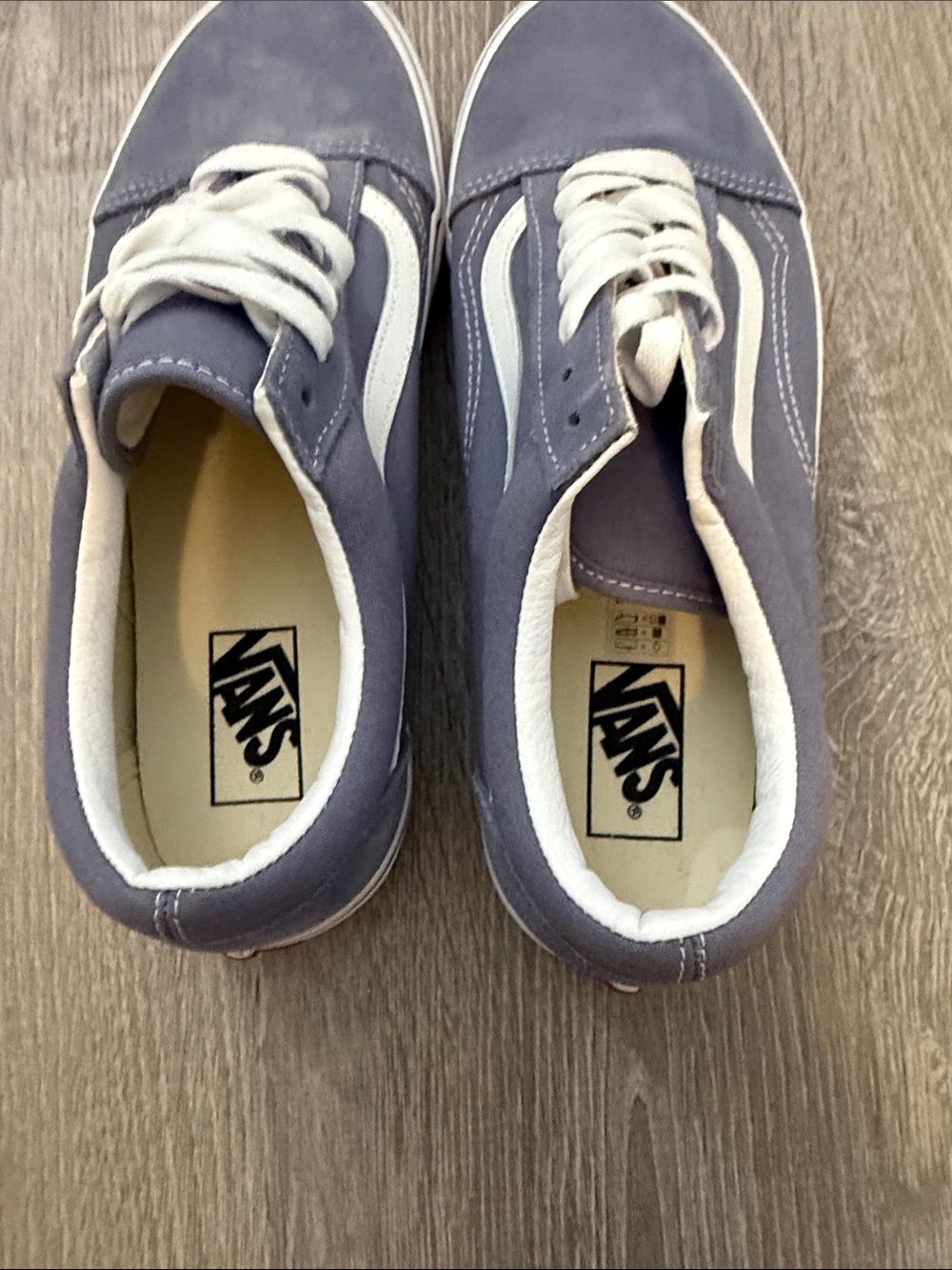 Vans Men’s Low-Top Suede Sneakers in Navy and White: Never Worn - Picture 3 of 5